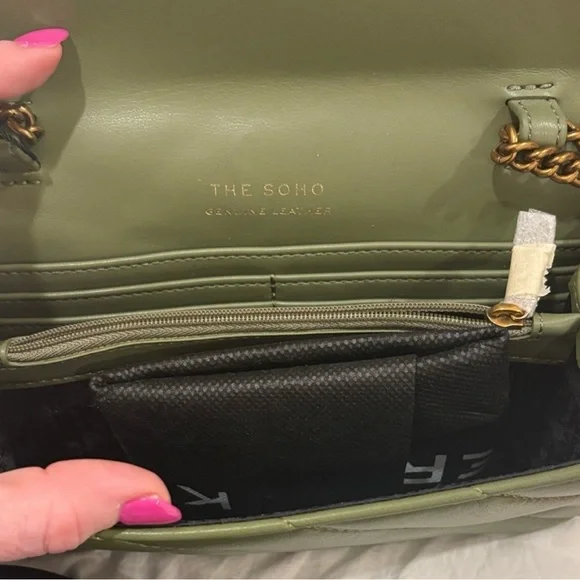Kurt Geiger Olive Quilted
Clutch/ Crossbody NWT - Picture 3 of 4